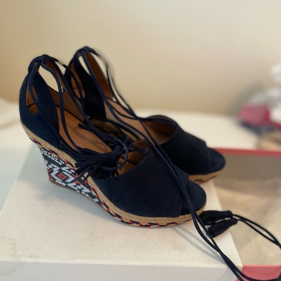 Hardly worn, Cabi, navy blue and orange wedges - Picture 4 of 9